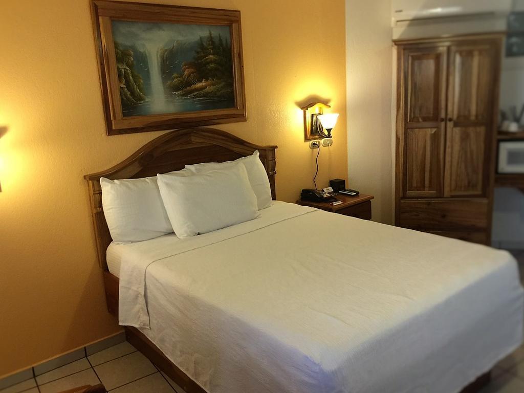 سان هوزيه Prado Inn & Suites المظهر الخارجي الصورة