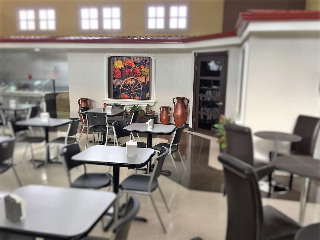 سان هوزيه Prado Inn & Suites المظهر الخارجي الصورة