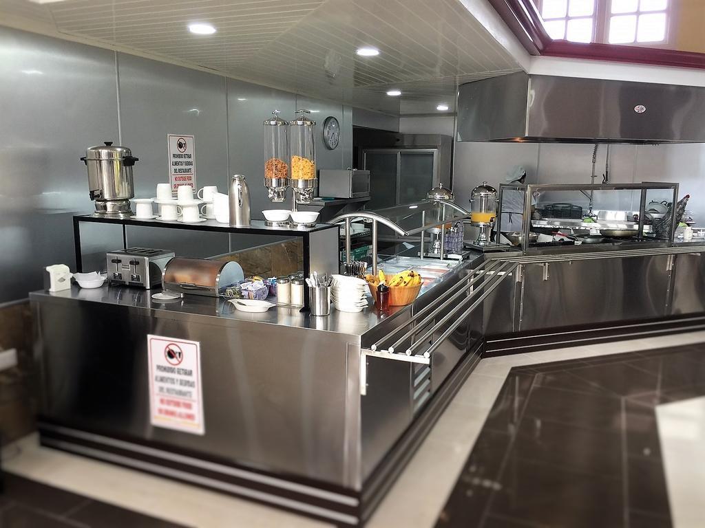 سان هوزيه Prado Inn & Suites المظهر الخارجي الصورة