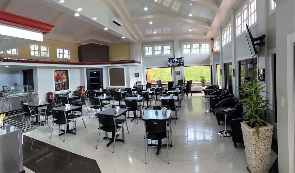 سان هوزيه Prado Inn & Suites المظهر الخارجي الصورة