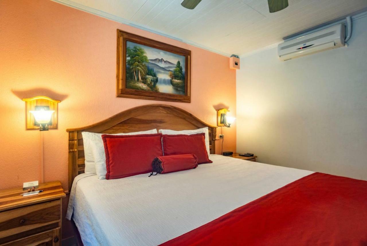 سان هوزيه Prado Inn & Suites المظهر الخارجي الصورة