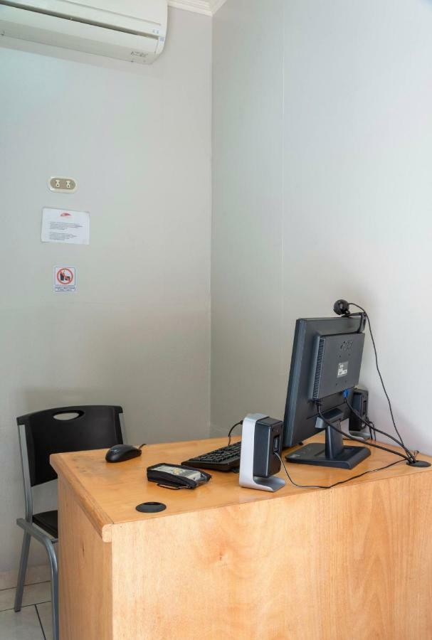 سان هوزيه Prado Inn & Suites المظهر الخارجي الصورة